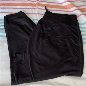 Worn once Fabletic Pants. Maj Tricot Pant.